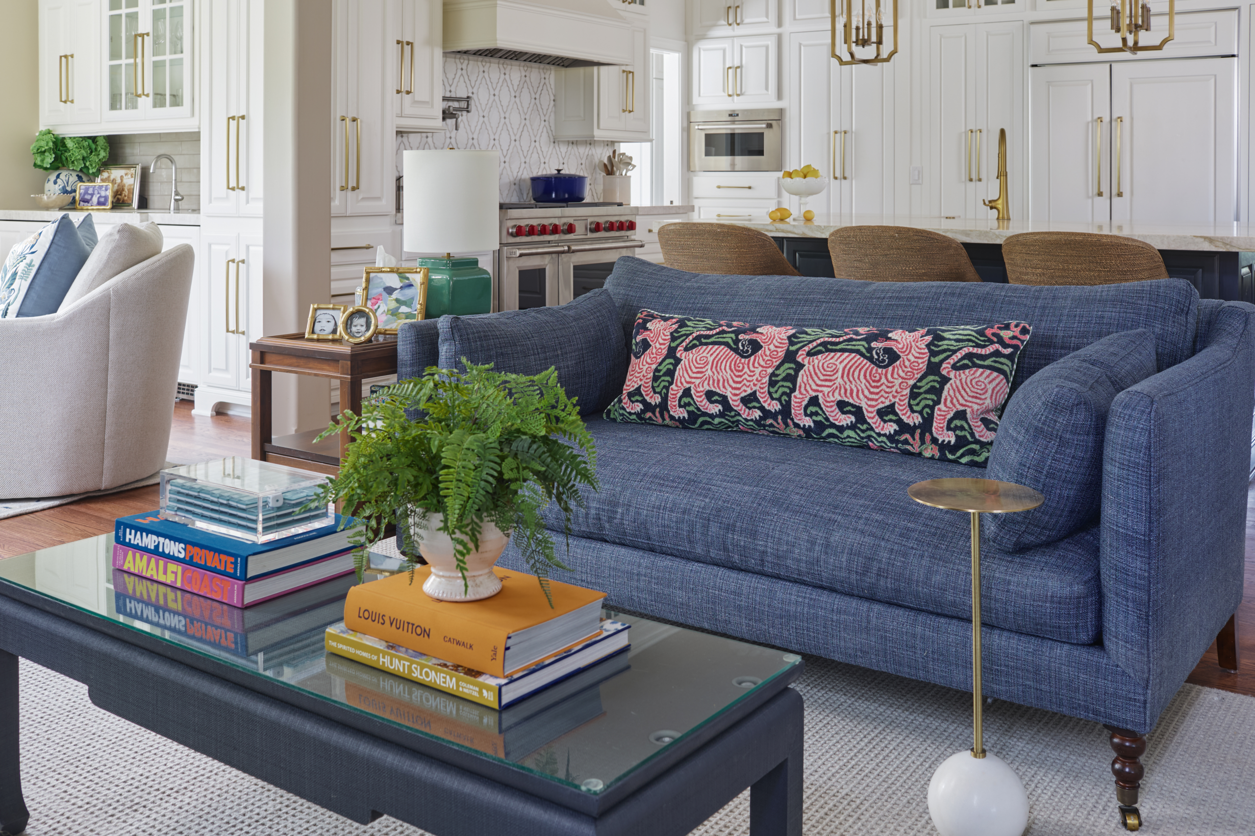Read more about the article The Finishing Layer: Why Custom Pillows Can Transform a Room